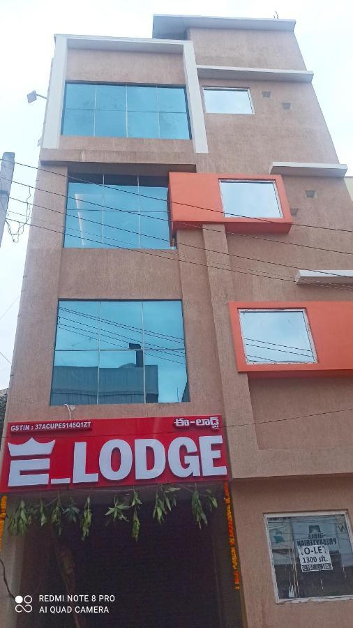 Hotel E Lodge Visakhapatnam Exterior foto